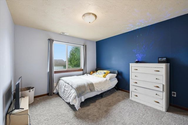 17710 E Daystar Rd, Greenacres, WA 99016