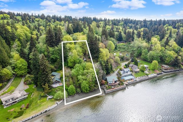 13843 SW 248th Street, Vashon, WA 98070