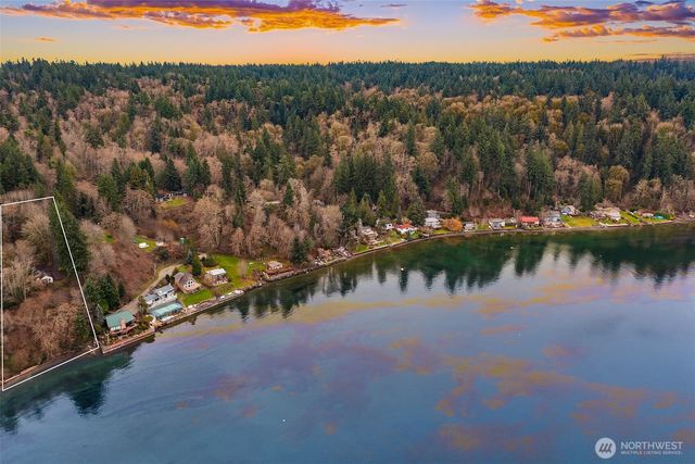 13843 SW 248th Street, Vashon, WA 98070