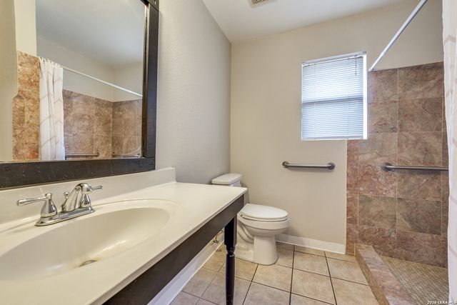 8862 Fenwood St, San Antonio, TX 78250