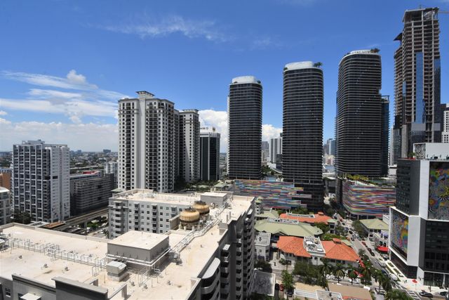 1100 S Miami Avenue 2207, Miami, FL 33130