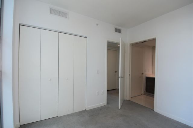 1100 S Miami Avenue 2207, Miami, FL 33130