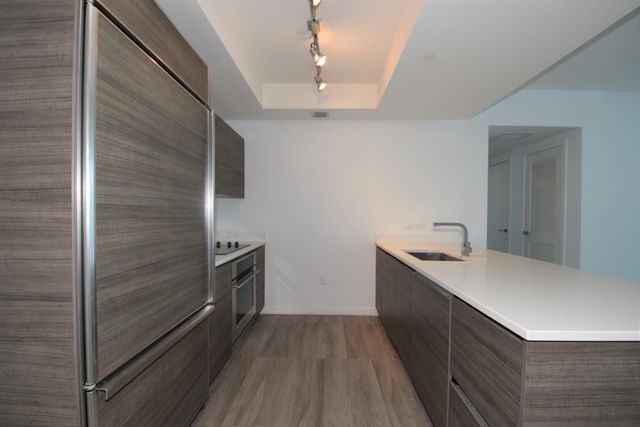 1100 S Miami Avenue 2207, Miami, FL 33130