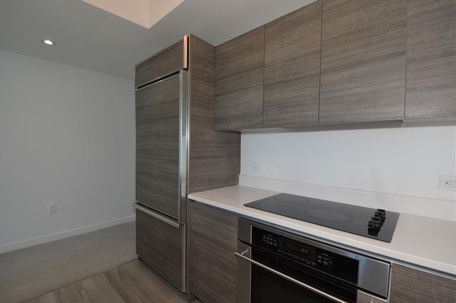 1100 S Miami Avenue 2207, Miami, FL 33130