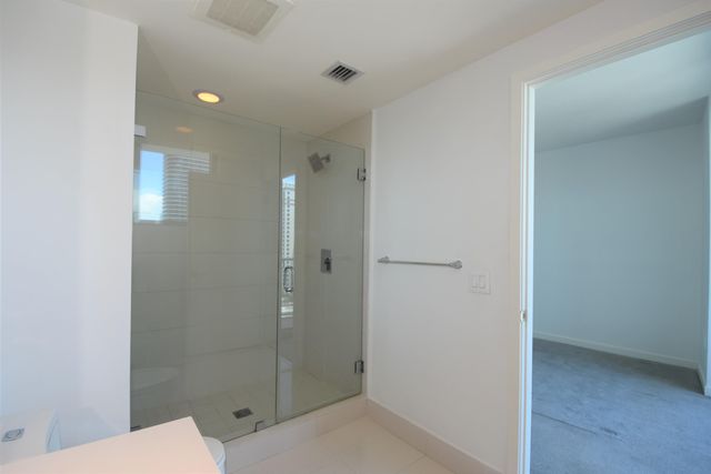 1100 S Miami Avenue 2207, Miami, FL 33130