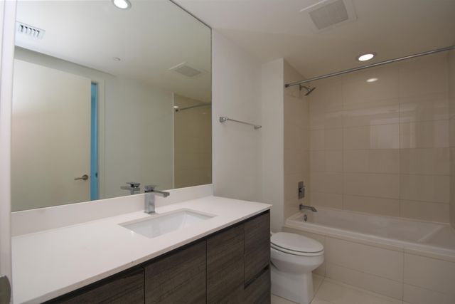 1100 S Miami Avenue 2207, Miami, FL 33130
