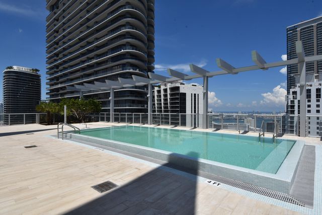 1100 S Miami Avenue 2207, Miami, FL 33130