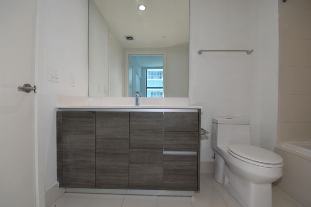 1100 S Miami Avenue 2207, Miami, FL 33130