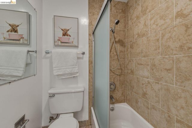 6 Commodore Dr C450, Emeryville, CA 94608