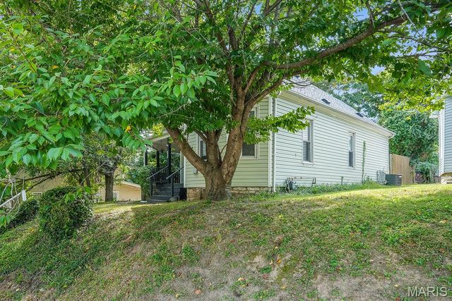 1108 W 9th Street, Alton, IL 62002