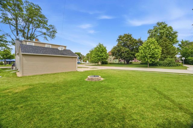 498 W DIVISION STREET, Fond Du Lac, WI 54935