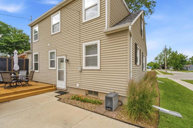 498 W DIVISION STREET, Fond Du Lac, WI 54935