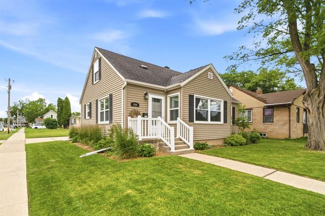 498 W DIVISION STREET, Fond Du Lac, WI 54935