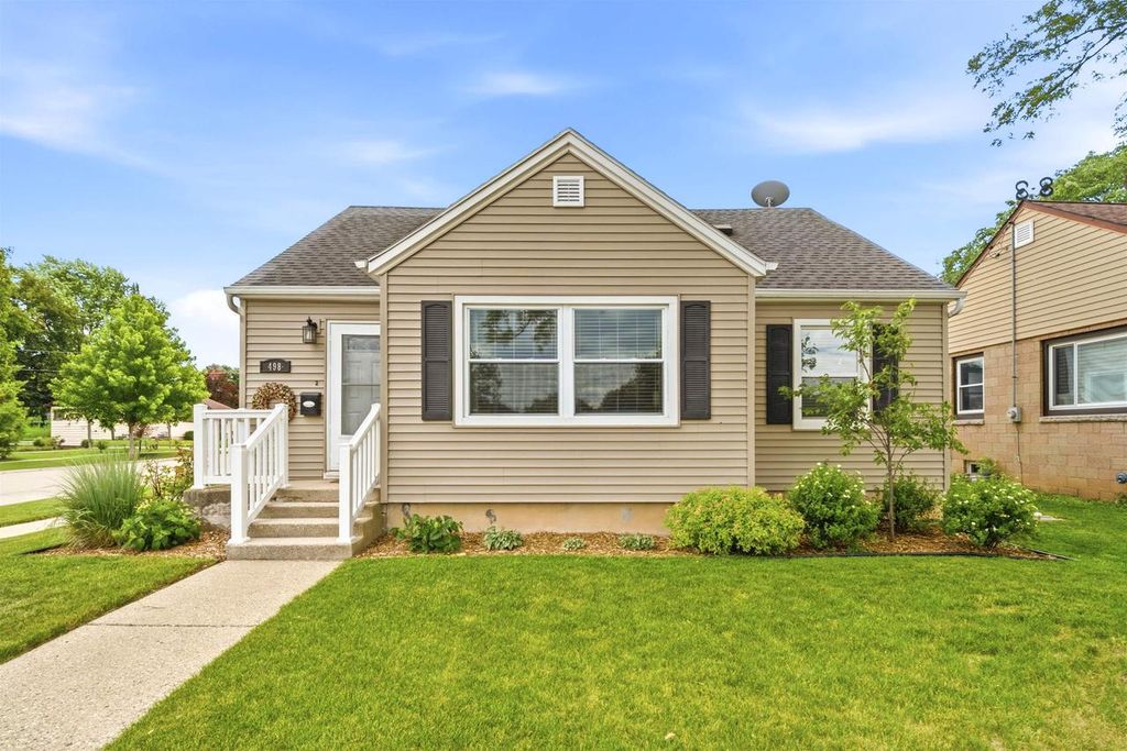 498 W DIVISION STREET, Fond Du Lac, WI 54935