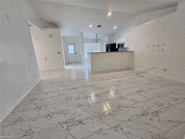 3005 40th ST W, Lehigh Acres, FL 33971