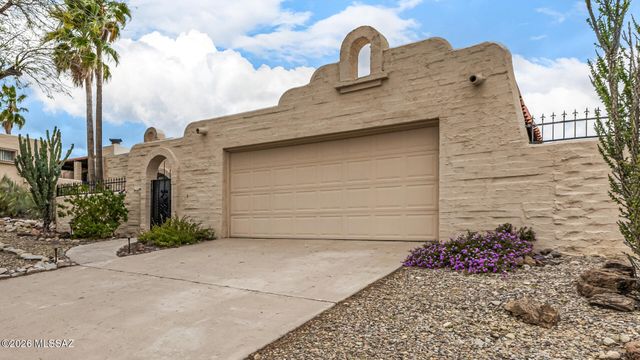 810 N Camino Santiago Unit 31, Tucson, AZ 85745