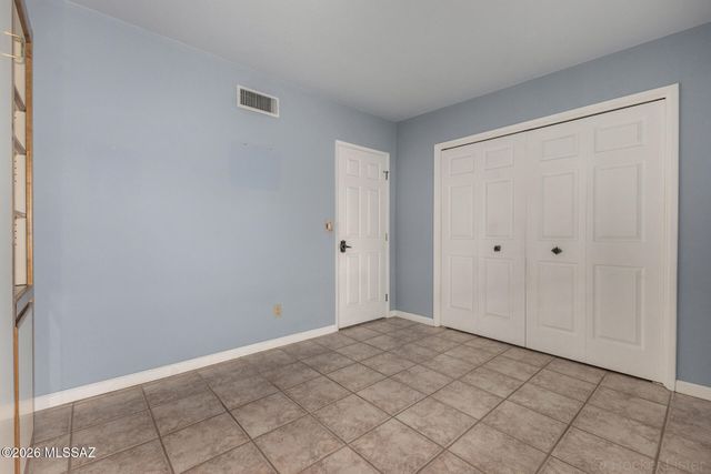 810 N Camino Santiago Unit 31, Tucson, AZ 85745