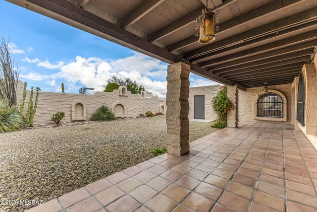 810 N Camino Santiago Unit 31, Tucson, AZ 85745