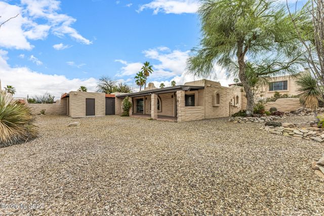 810 N Camino Santiago Unit 31, Tucson, AZ 85745