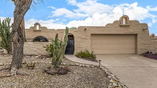 810 N Camino Santiago Unit 31, Tucson, AZ 85745