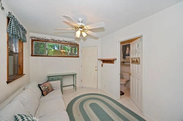 563 E Victoria Court, Lake Arrowhead, CA 92352