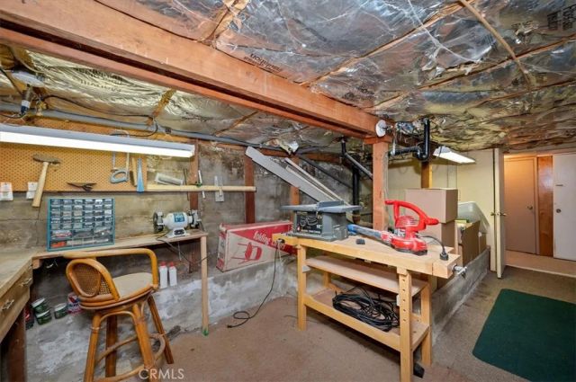 563 E Victoria Court, Lake Arrowhead, CA 92352