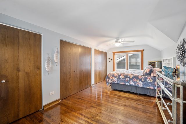 283 N Michigan Avenue, Elmhurst, IL 60126