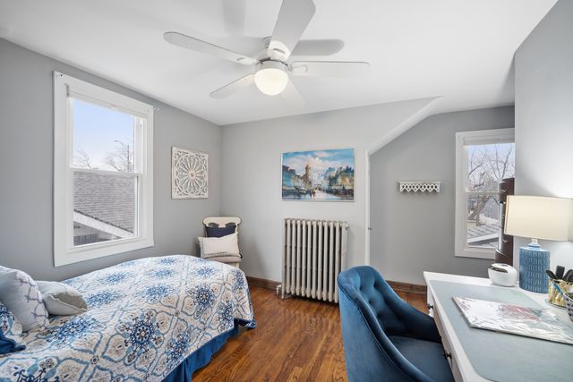 283 N Michigan Avenue, Elmhurst, IL 60126