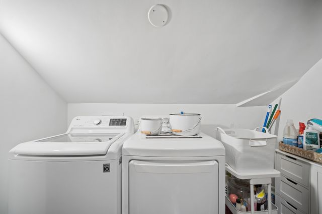 283 N Michigan Avenue, Elmhurst, IL 60126