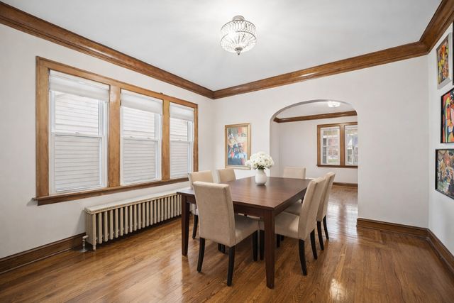 283 N Michigan Avenue, Elmhurst, IL 60126