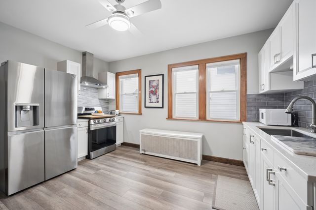 283 N Michigan Avenue, Elmhurst, IL 60126