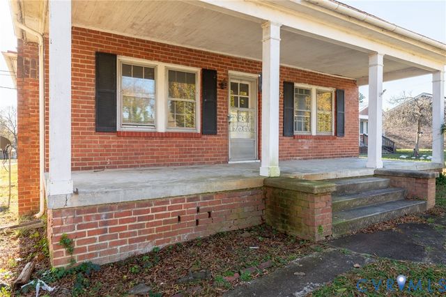 21210 Chesterfield Ave, South Chesterfield, VA 23803