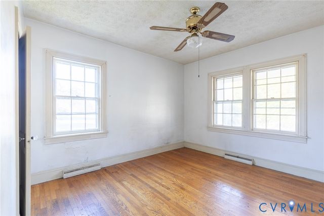 21210 Chesterfield Ave, South Chesterfield, VA 23803