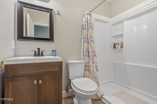 186 Brookwood Circle, Bristol, VA 24201