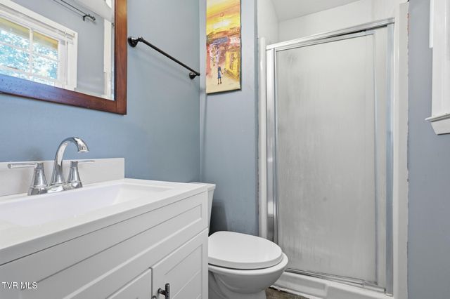 186 Brookwood Circle, Bristol, VA 24201