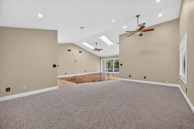 6495 N Vagedes Avenue, Fresno, CA 93711