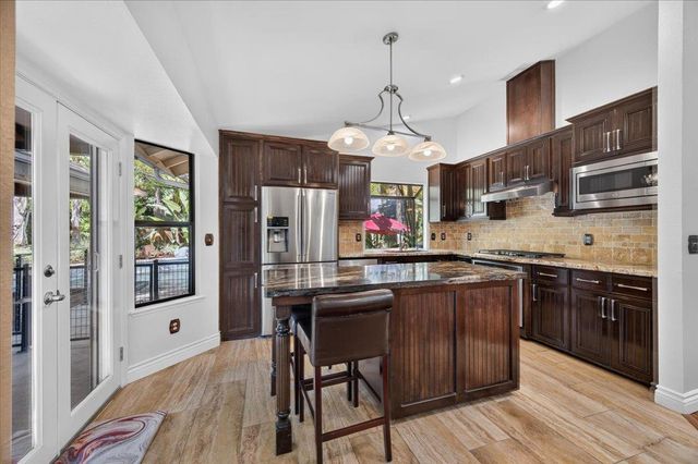 6495 N Vagedes Avenue, Fresno, CA 93711