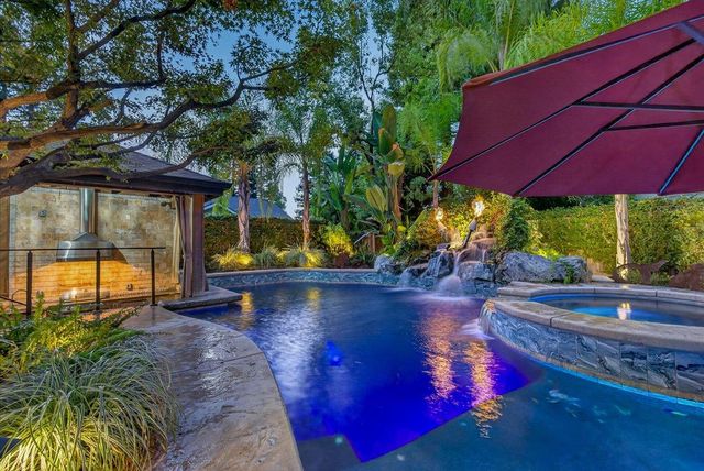 6495 N Vagedes Avenue, Fresno, CA 93711