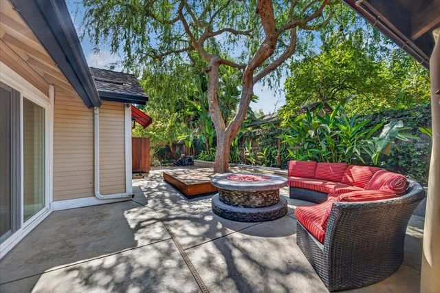 6495 N Vagedes Avenue, Fresno, CA 93711