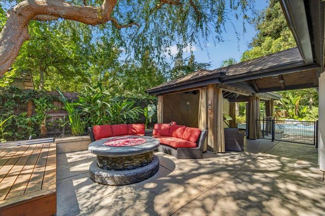 6495 N Vagedes Avenue, Fresno, CA 93711