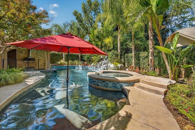 6495 N Vagedes Avenue, Fresno, CA 93711