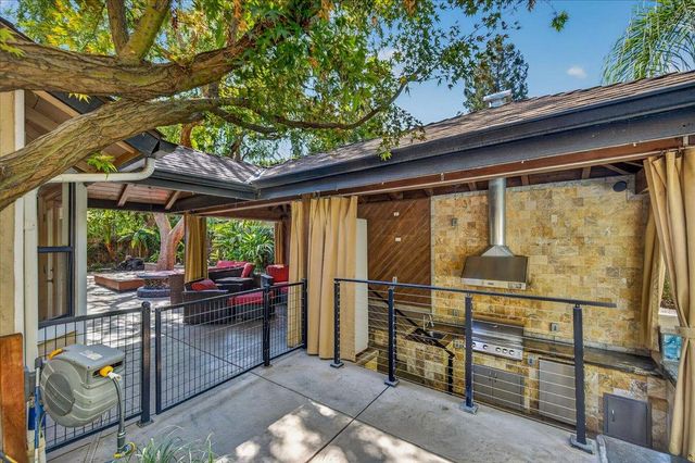 6495 N Vagedes Avenue, Fresno, CA 93711