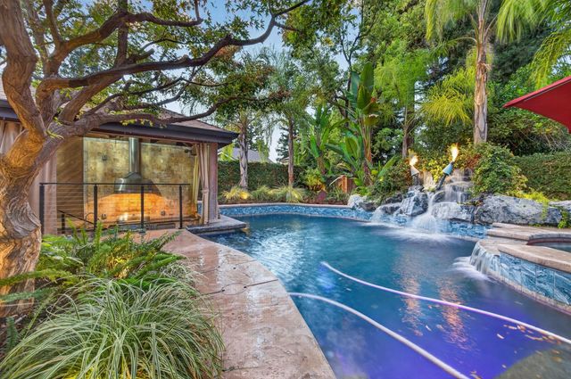 6495 N Vagedes Avenue, Fresno, CA 93711