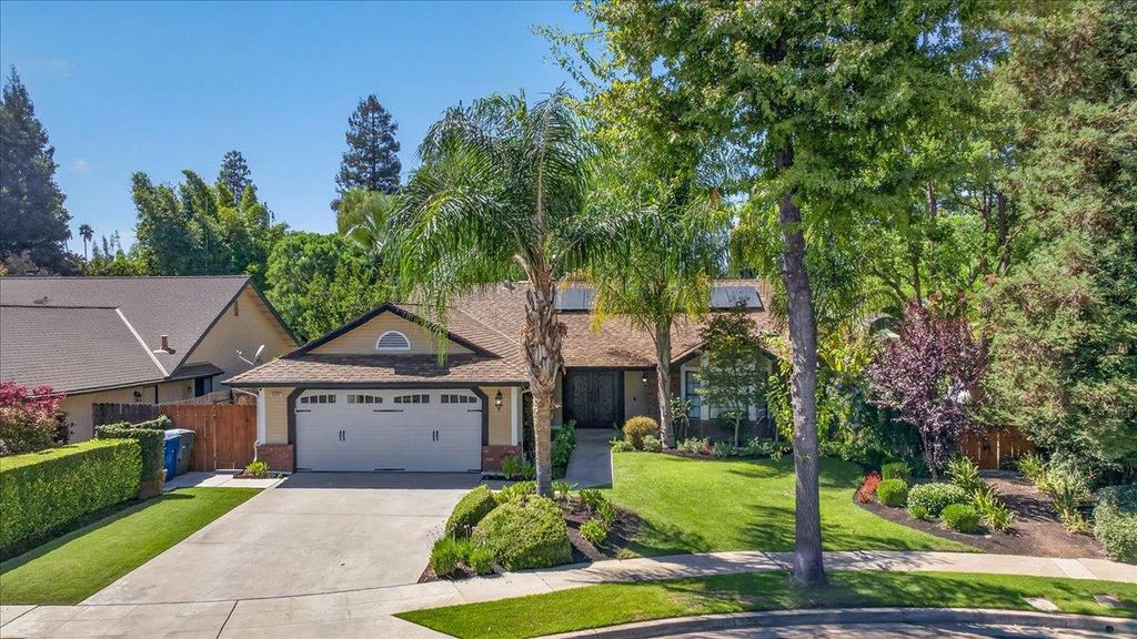 6495 N Vagedes Avenue, Fresno, CA 93711