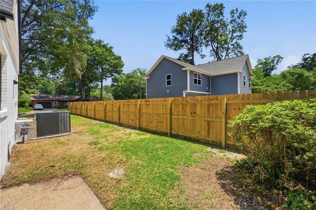 1555 Crane AVE, Norfolk, VA 23518