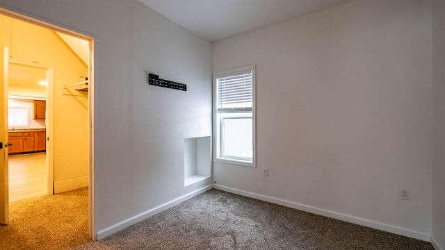 E1655 GRANDVIEW ROAD, Waupaca, WI 54981