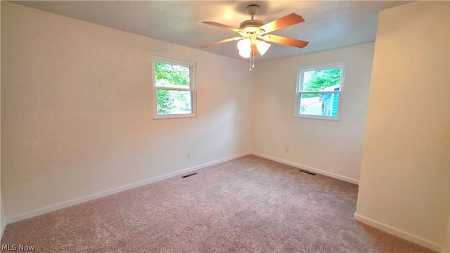 36 Suzanne Street, Little Hocking, OH 45742