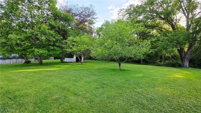 36 Suzanne Street, Little Hocking, OH 45742