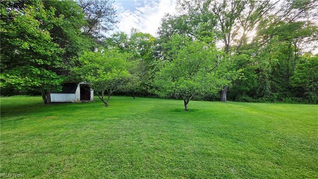 36 Suzanne Street, Little Hocking, OH 45742