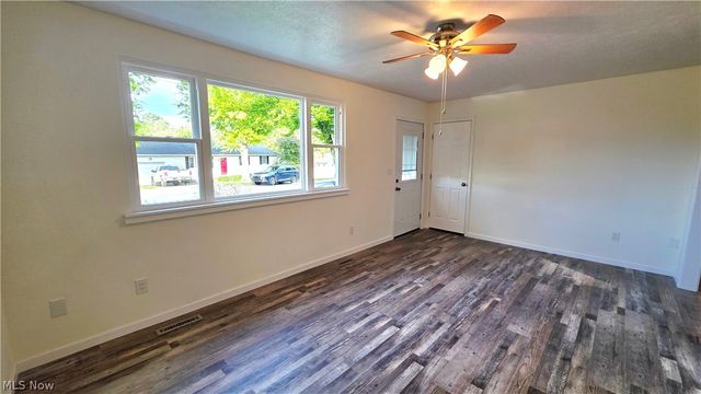 36 Suzanne Street, Little Hocking, OH 45742